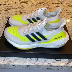 Adidas Ultraboost 21 Size 8